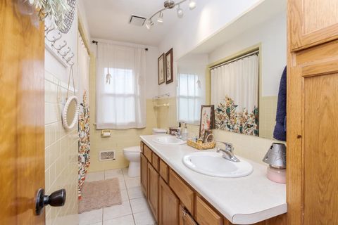 Tiny photo for 1903 Croxton Avenue, Bloomington, IL 61701 (MLS # 12610897)