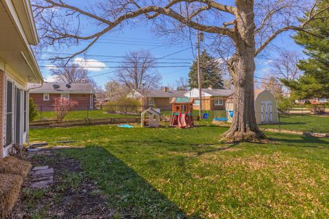 Tiny photo for 1903 Croxton Avenue, Bloomington, IL 61701 (MLS # 12610897)