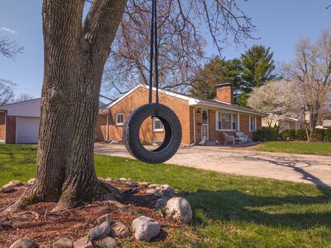 Tiny photo for 1903 Croxton Avenue, Bloomington, IL 61701 (MLS # 12610897)