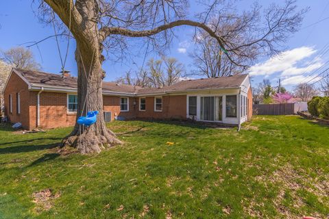 Tiny photo for 1903 Croxton Avenue, Bloomington, IL 61701 (MLS # 12610897)