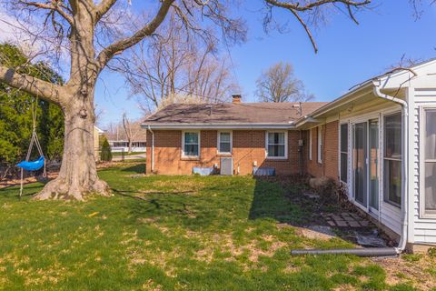 Tiny photo for 1903 Croxton Avenue, Bloomington, IL 61701 (MLS # 12610897)