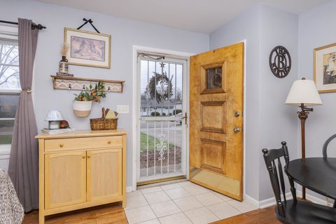 Tiny photo for 1903 Croxton Avenue, Bloomington, IL 61701 (MLS # 12610897)