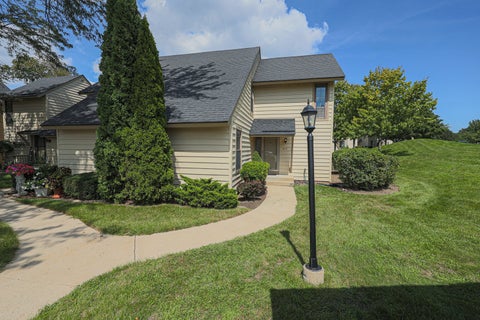Tiny photo for Gurnee, IL 60031 (MLS # 12740559)