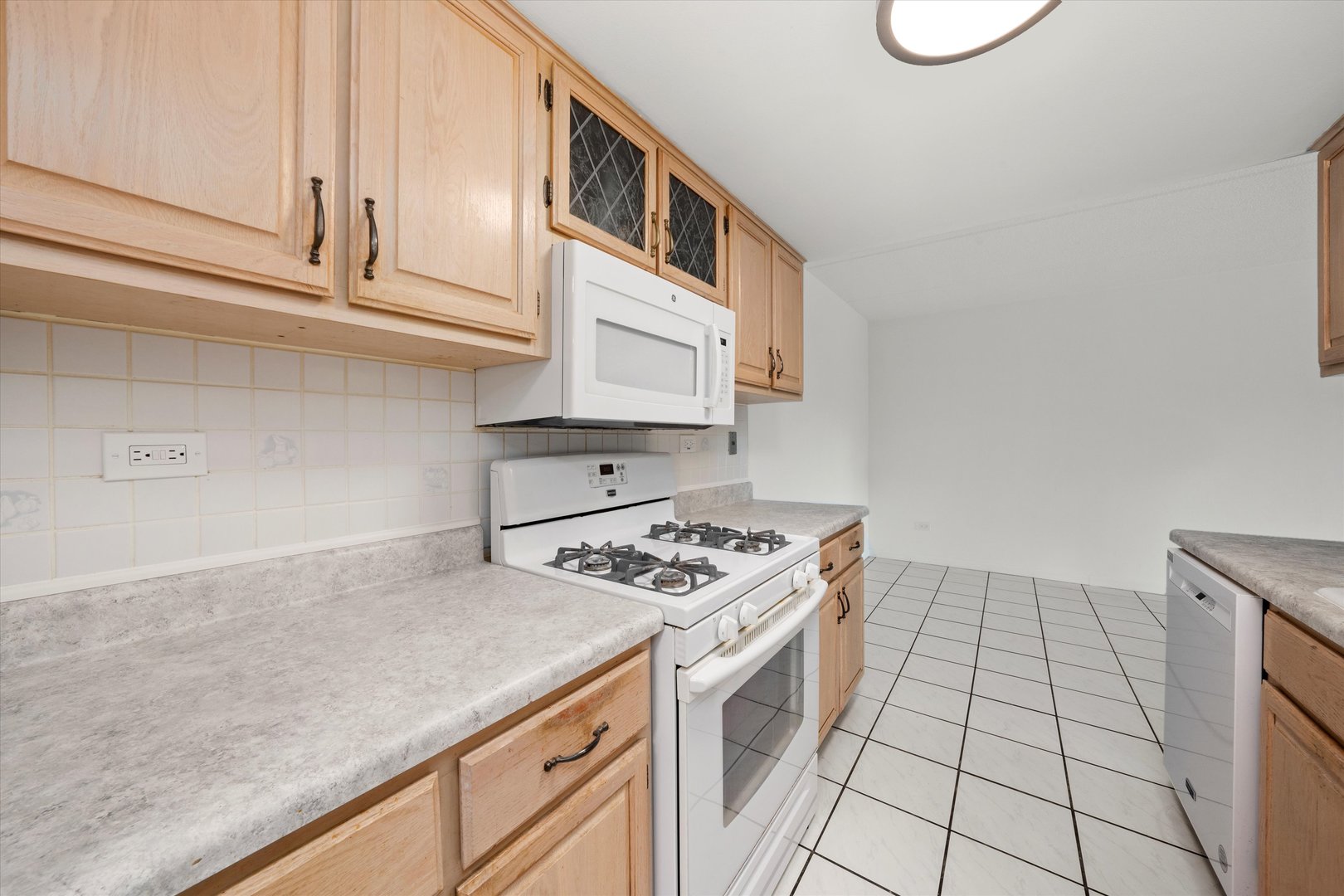 505 Redondo Drive 305