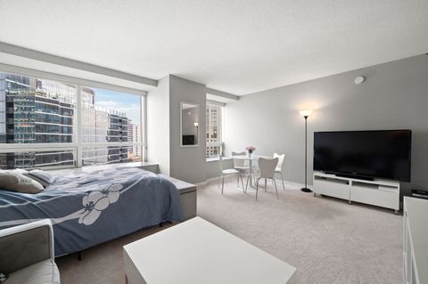 Tiny photo for 512 N MCCLURG Court #3703, Chicago, IL 60611 (MLS # 12599565)
