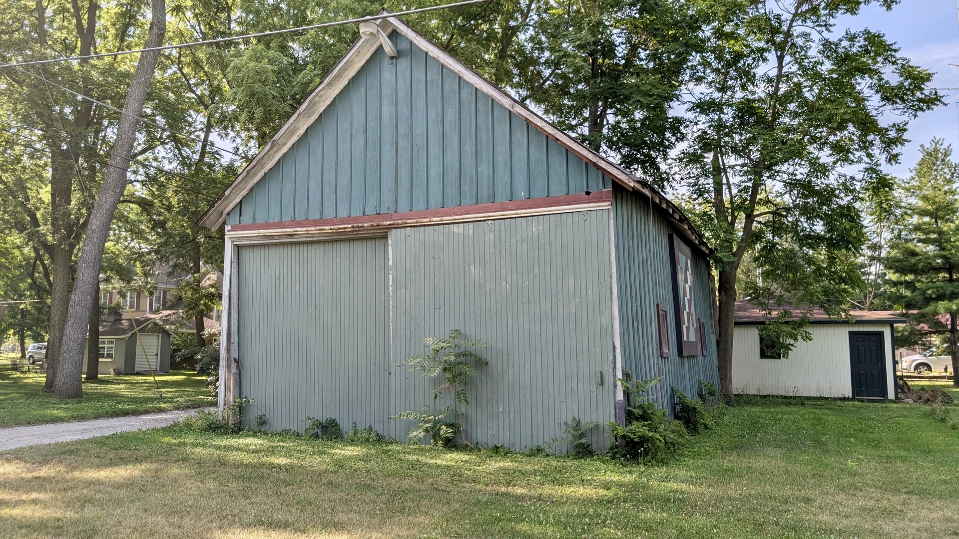 CITY OF MOMENCE N 50' NWQ BLK 83 13-31-13E