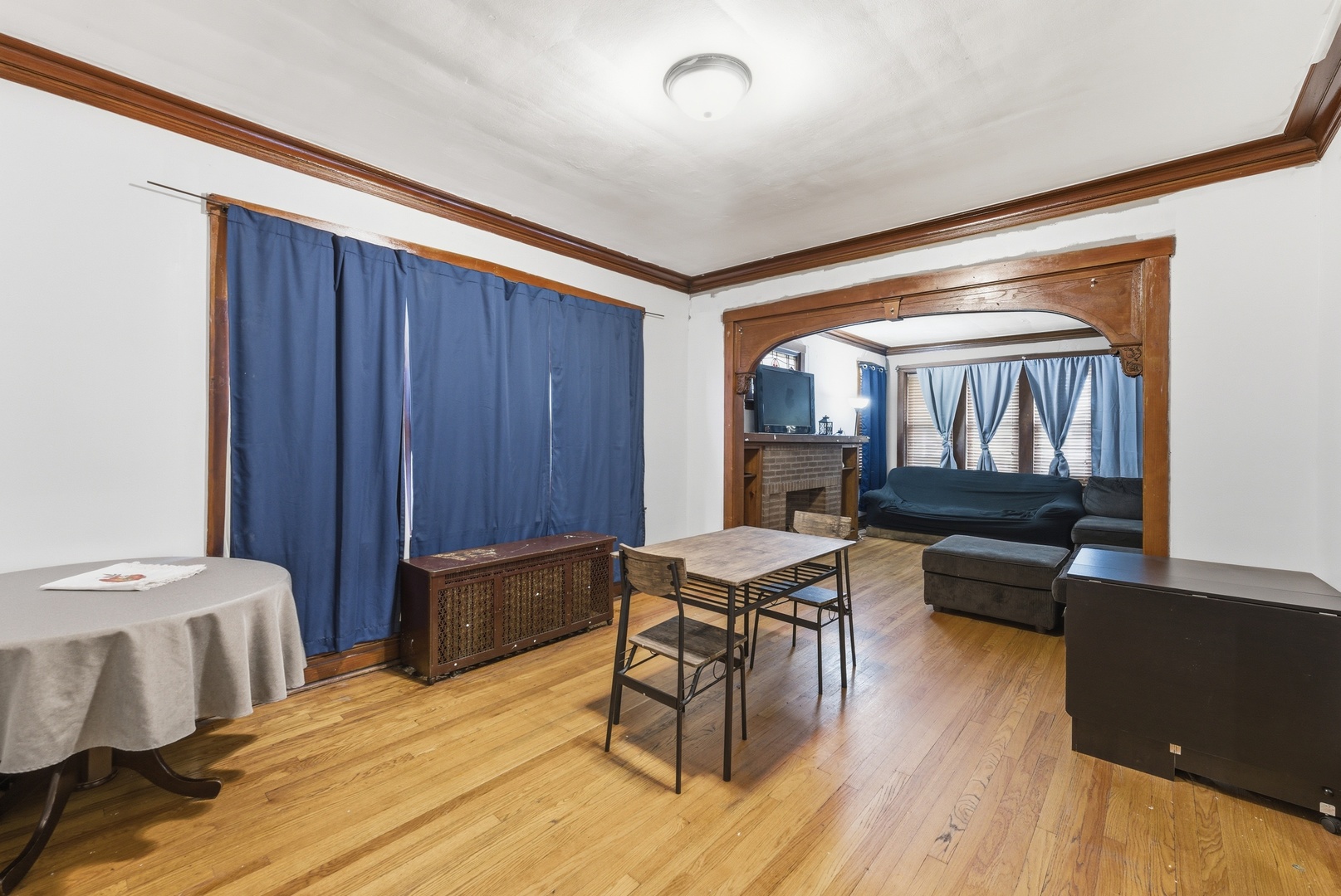 1605 S 49th Court