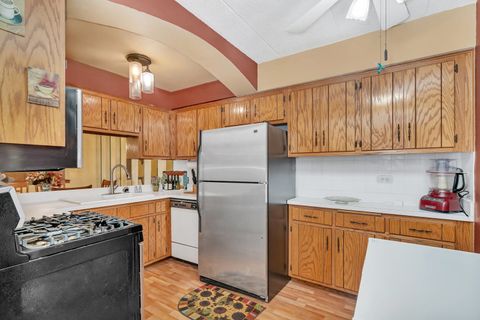 Tiny photo for 10528 Ridge Cove Drive #11A, Chicago Ridge, IL 60415 (MLS # 12490786)