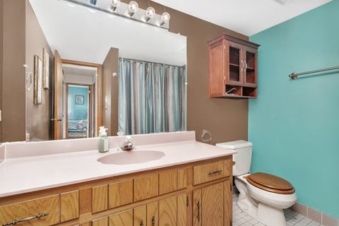 Tiny photo for 10528 Ridge Cove Drive #11A, Chicago Ridge, IL 60415 (MLS # 12490786)