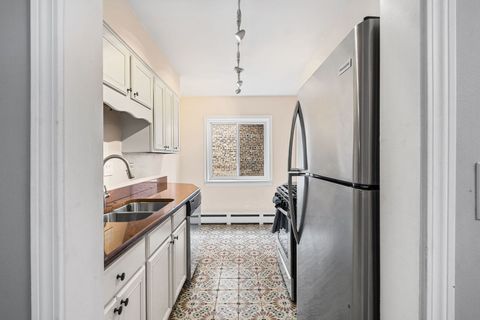 Tiny photo for 1441 W Farwell Avenue #3C, Chicago, IL 60626 (MLS # 12583581)