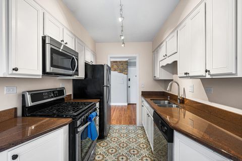Tiny photo for 1441 W Farwell Avenue #3C, Chicago, IL 60626 (MLS # 12583581)