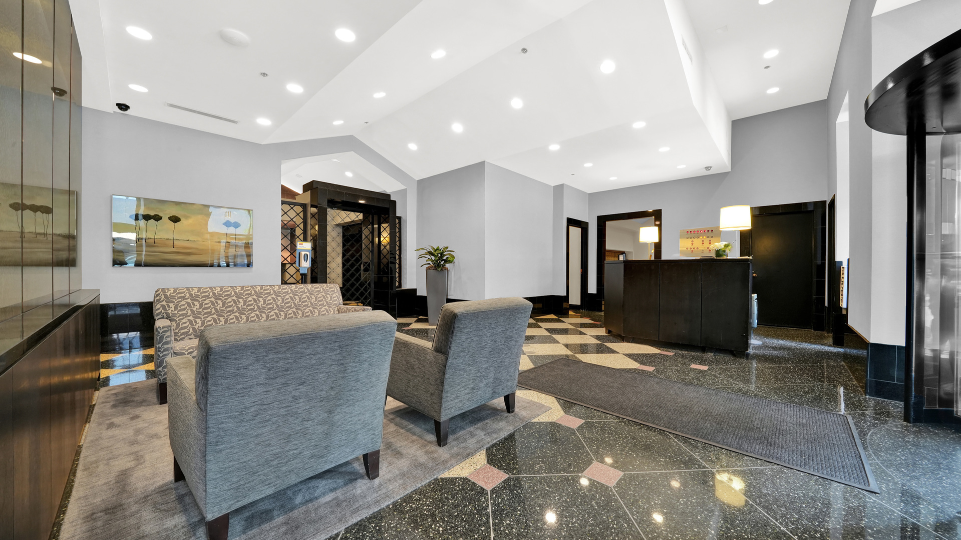 111 W MAPLE Street 1309