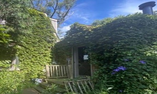 105 W Willow Road