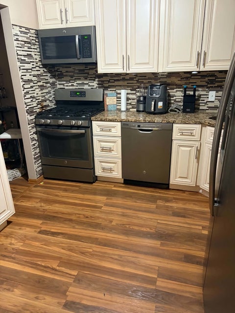 Tiny photo for 10936 S Central Avenue #3B, Chicago Ridge, IL 60415 (MLS # 12786462)
