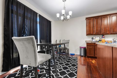 Tiny photo for 302 Cress Creek Trail, Poplar Grove, IL 61065 (MLS # 12608238)