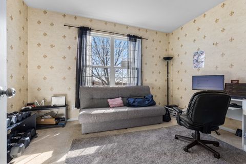 Tiny photo for 302 Cress Creek Trail, Poplar Grove, IL 61065 (MLS # 12608238)