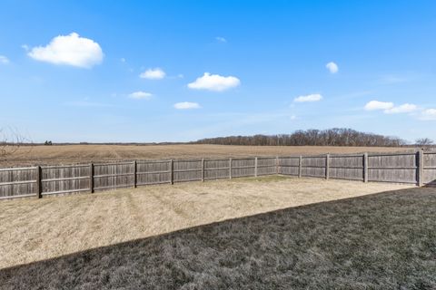 Tiny photo for 302 Cress Creek Trail, Poplar Grove, IL 61065 (MLS # 12608238)