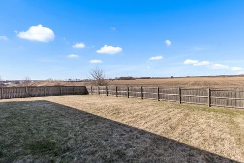 Tiny photo for 302 Cress Creek Trail, Poplar Grove, IL 61065 (MLS # 12608238)