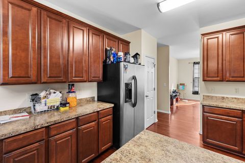 Tiny photo for 302 Cress Creek Trail, Poplar Grove, IL 61065 (MLS # 12608238)