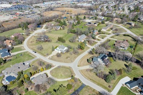 Tiny photo for 21929 N Farthingdale Court, Deer Park, IL 60010 (MLS # 12602096)