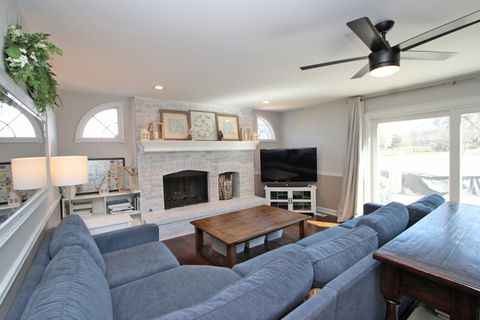 Tiny photo for 21929 N Farthingdale Court, Deer Park, IL 60010 (MLS # 12602096)