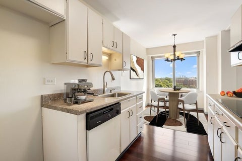Tiny photo for 6933 N Kedzie Avenue #803, Chicago, IL 60645 (MLS # 12741379)