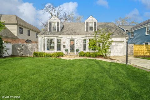 1052 Briarwood Lane Northbrook IL 60062