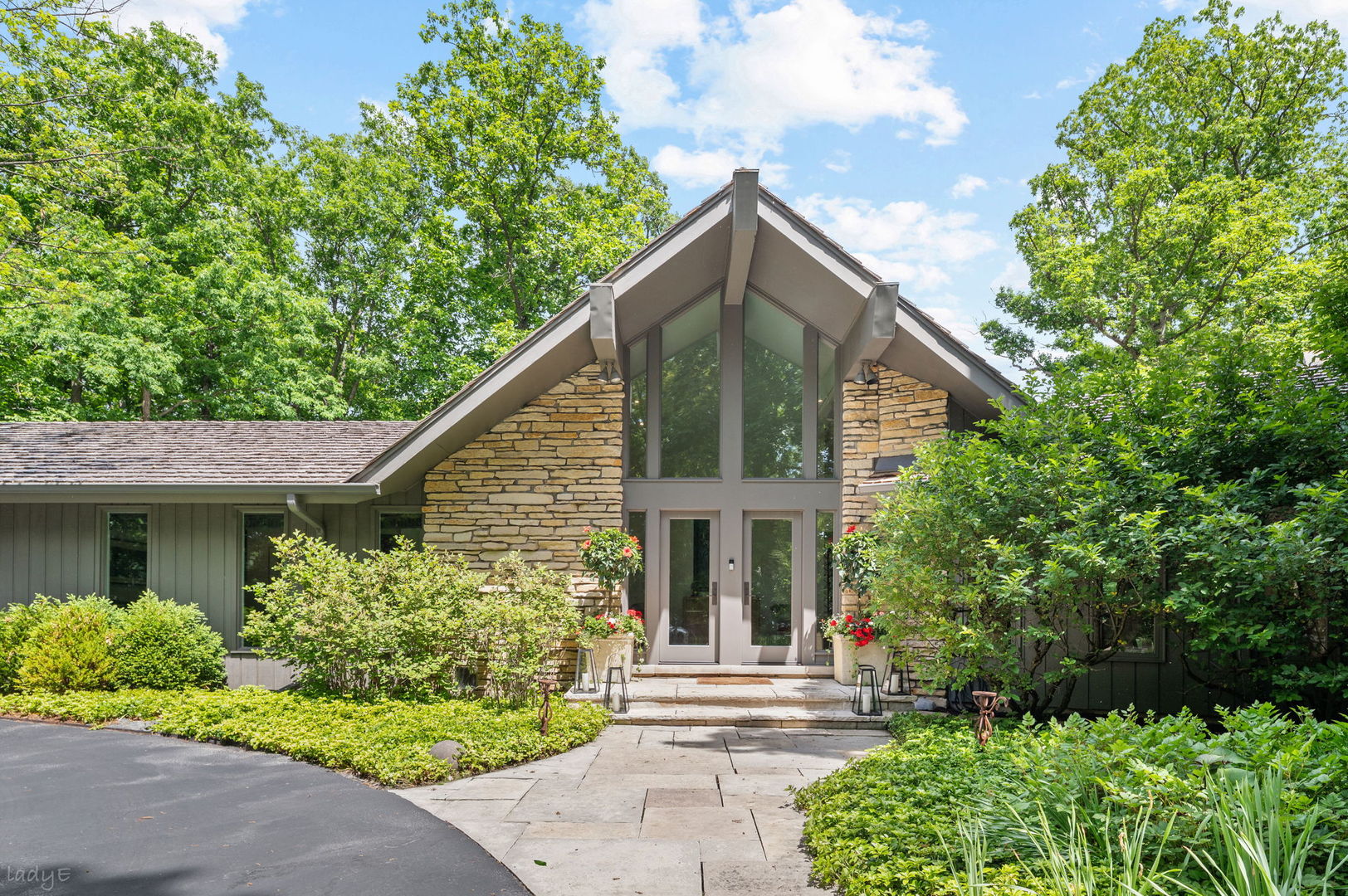 677 Driftwood Lane
