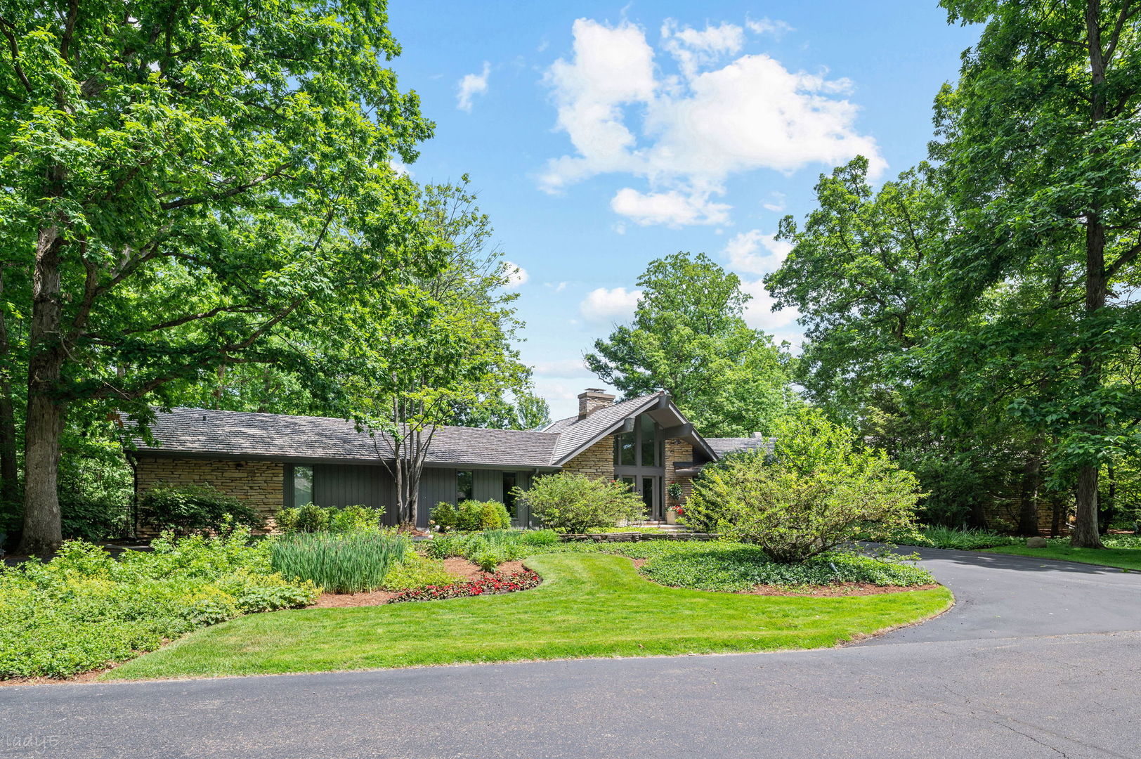 677 Driftwood Lane