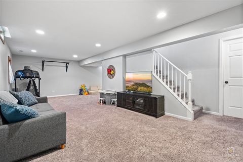 Tiny photo for 309 N Southport Road, Mundelein, IL 60060 (MLS # 12629850)