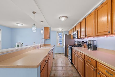 Tiny photo for 2250 Bannister Lane, Aurora, IL 60504 (MLS # 12623538)