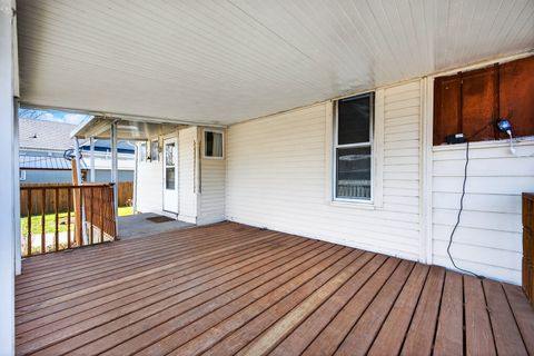 Tiny photo for 906 Peoria Street, Lincoln, IL 62656 (MLS # 12556071)