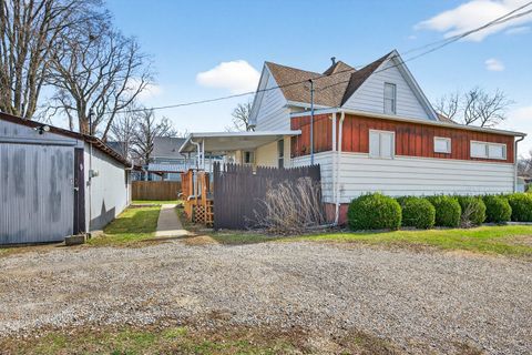 Tiny photo for 906 Peoria Street, Lincoln, IL 62656 (MLS # 12556071)