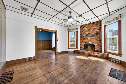 Tiny photo for 906 Peoria Street, Lincoln, IL 62656 (MLS # 12556071)