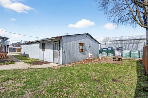 Tiny photo for 906 Peoria Street, Lincoln, IL 62656 (MLS # 12556071)