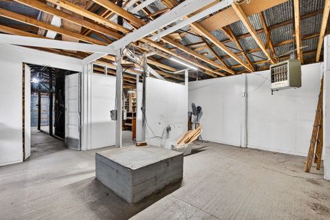 Tiny photo for 906 Peoria Street, Lincoln, IL 62656 (MLS # 12556071)