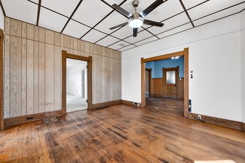 Tiny photo for 906 Peoria Street, Lincoln, IL 62656 (MLS # 12556071)