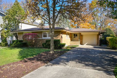 A home in Glen Ellyn