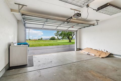 Tiny photo for 3193 Ketch Court, Aurora, IL 60503 (MLS # 12677336)