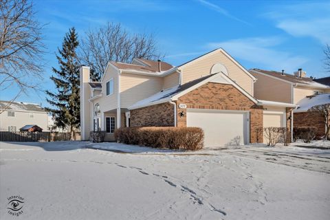 Tiny photo for Carol Stream, IL 60188 (MLS # 12554361)