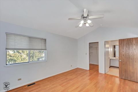 Tiny photo for Carol Stream, IL 60188 (MLS # 12554361)