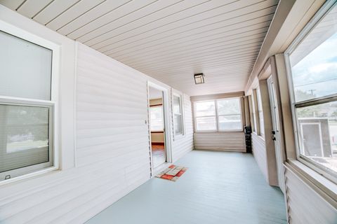 Tiny photo for 538 E Mulberry Street, Watseka, IL 60970 (MLS # 12388223)