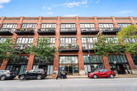 Photo of 50 E 26th Street #421, Chicago, IL 60616 (MLS # 12745472)