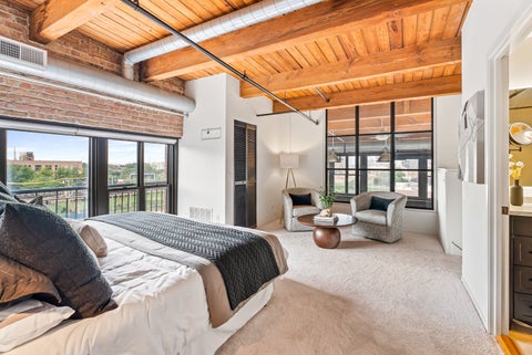 Tiny photo for 50 E 26th Street #421, Chicago, IL 60616 (MLS # 12745472)