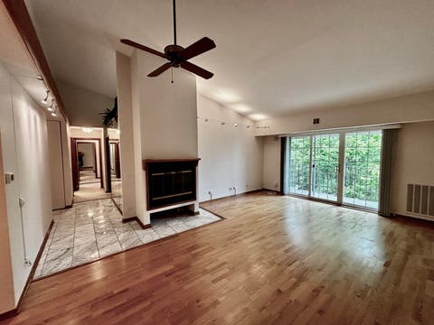 Tiny photo for 540 Biesterfield Road #303, Elk Grove Village, IL 60007 (MLS # 12714037)