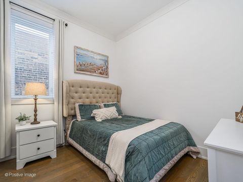 Tiny photo for 1911 W Wolfram Street, Chicago, IL 60657 (MLS # 12630955)