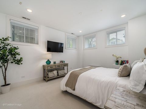 Tiny photo for 1911 W Wolfram Street, Chicago, IL 60657 (MLS # 12630955)