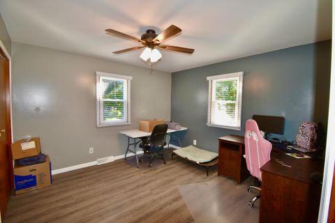 Tiny photo for 810 Tomahawk Court, Heyworth, IL 61745 (MLS # 12484997)