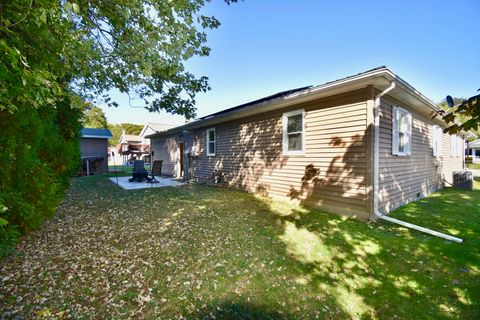 Tiny photo for 810 Tomahawk Court, Heyworth, IL 61745 (MLS # 12484997)
