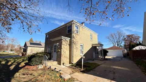 Tiny photo for 1016 Kingsway Avenue, Rockford, IL 61108 (MLS # 12523698)